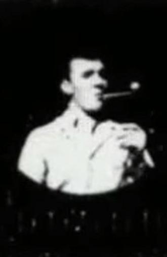 Duncan Smoking (1891)