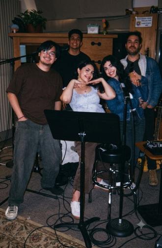 Alessia Cara: Giant Desk Concert (2026)