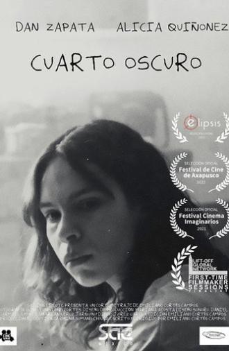 Cuarto oscuro (2022)