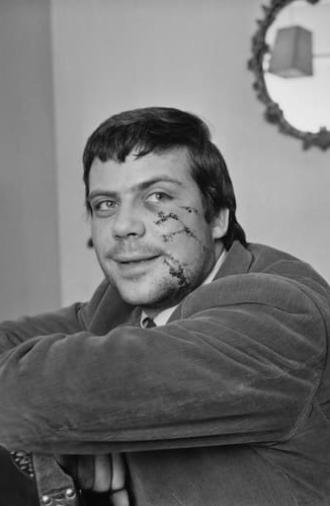 The Real Oliver Reed (2000)
