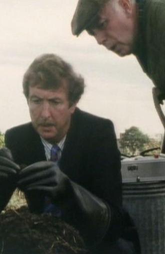 One Foot in the Grave: The Man In The Long Black Coat (1991)