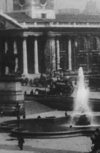 London Street Scenes - Trafalgar Square (1910)