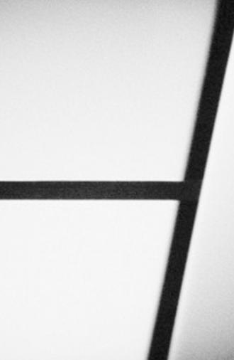 X (1976)