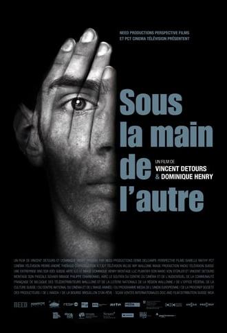 Sous la main de l'autre (2011)