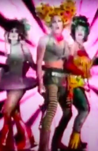 Retro Sheilas in Space: Aliens are Tooling our Sheilas (1996)